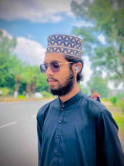  Hafiz khaqan Abbas 