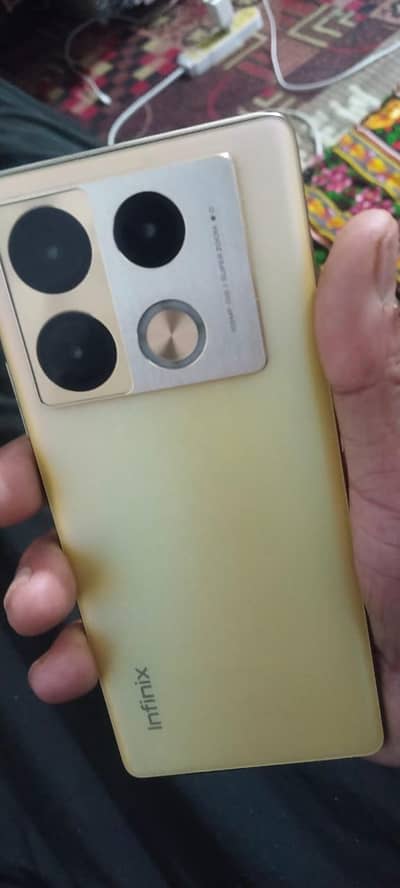 Infinix Note 40 Pro conditions 9/10