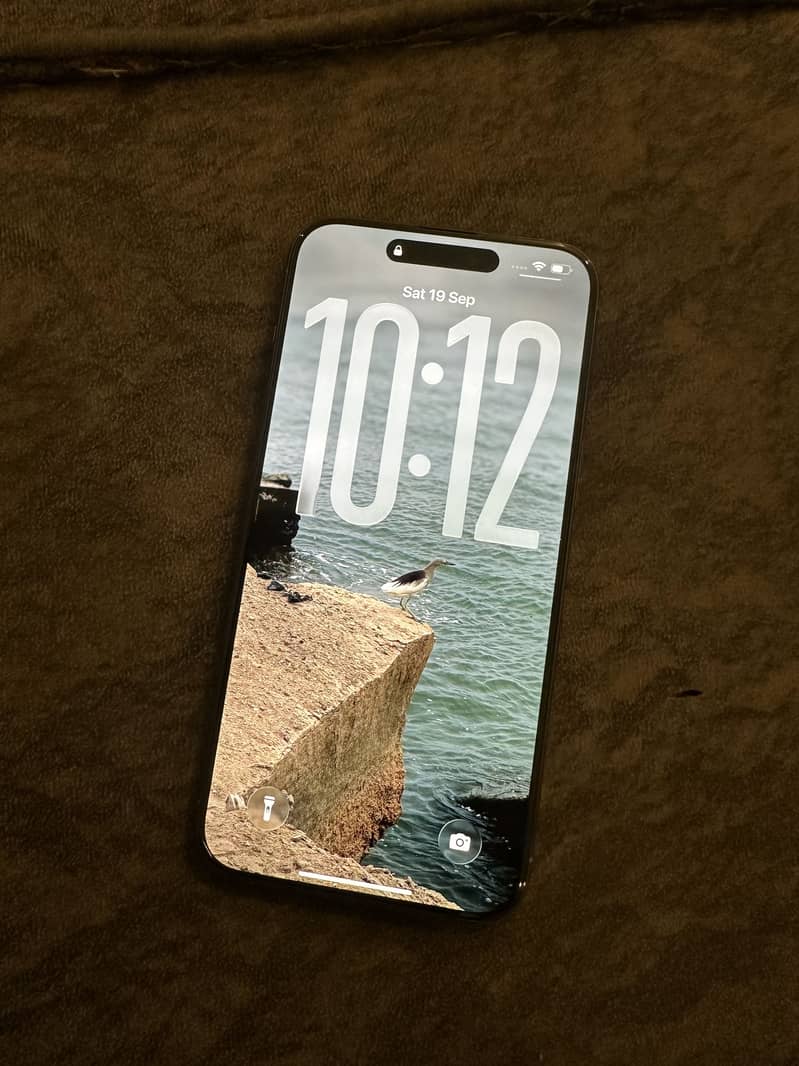 Apple iPhone 15 Pro Max with box 2