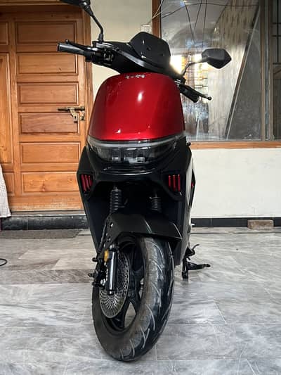 Evee-S1