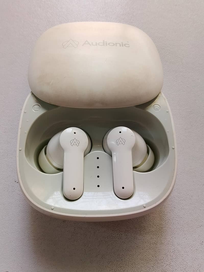 Audionic  Earbuds 550 1