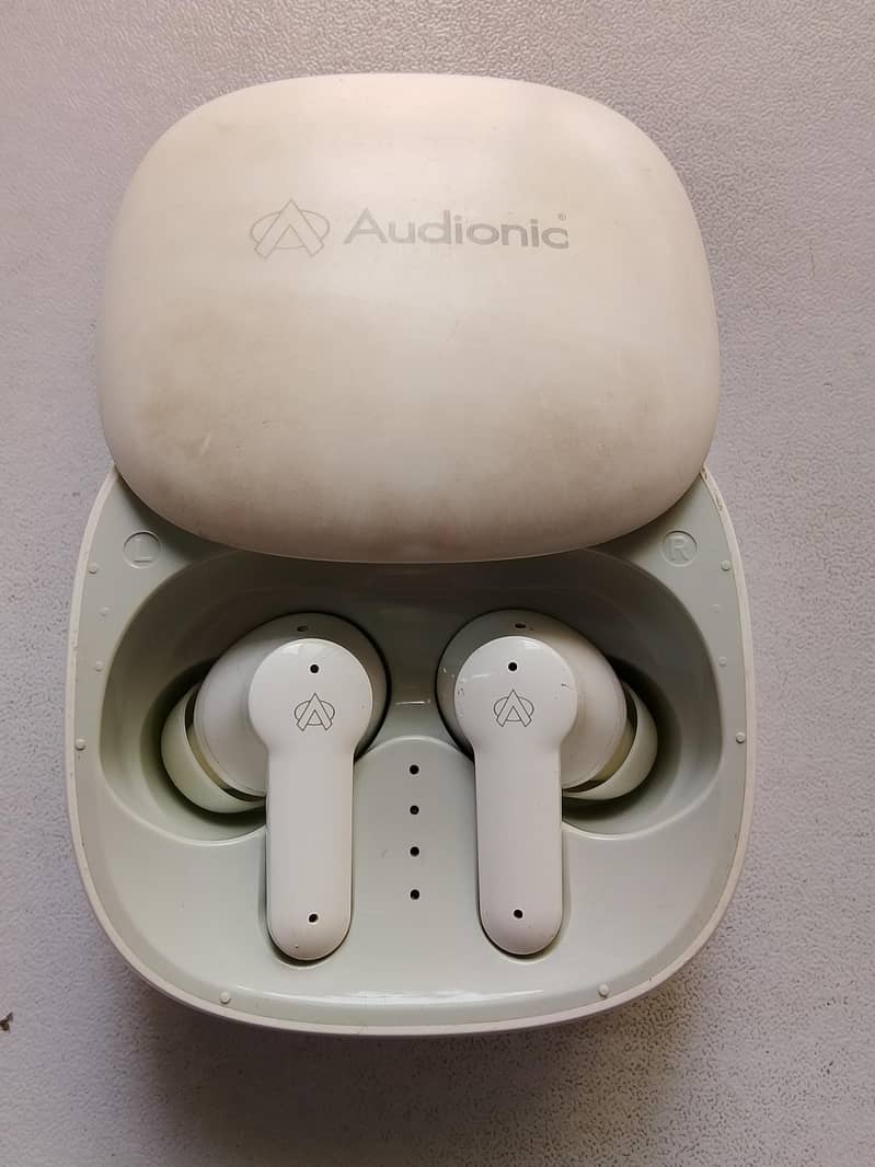 Audionic  Earbuds 550 3
