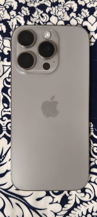 Apple iPhone 16 Pro