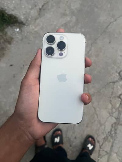 Apple iPhone 14 Pro