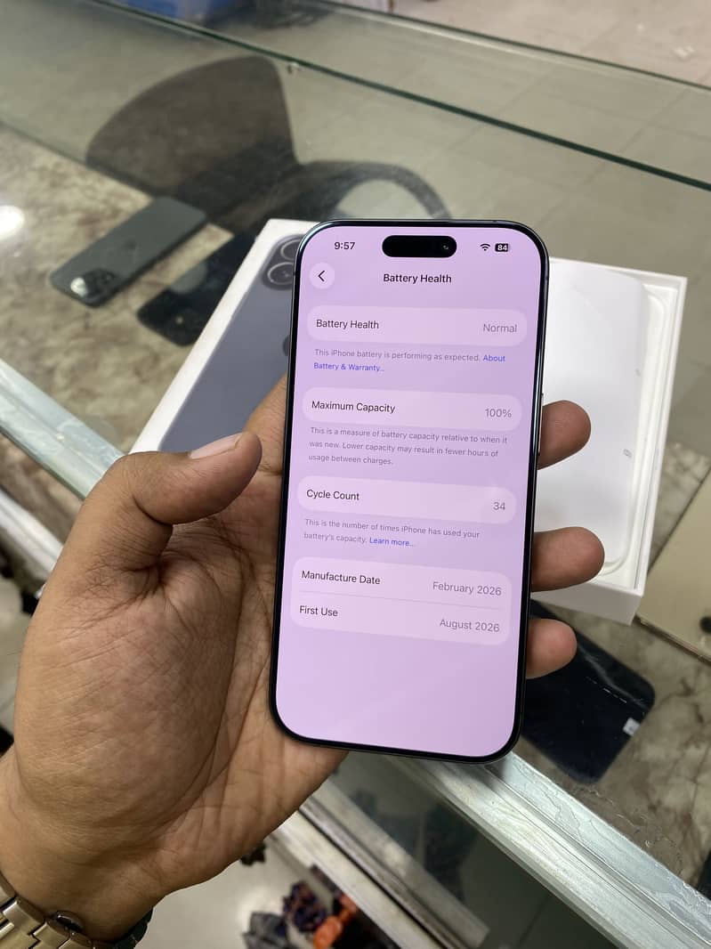Apple iPhone 17 8