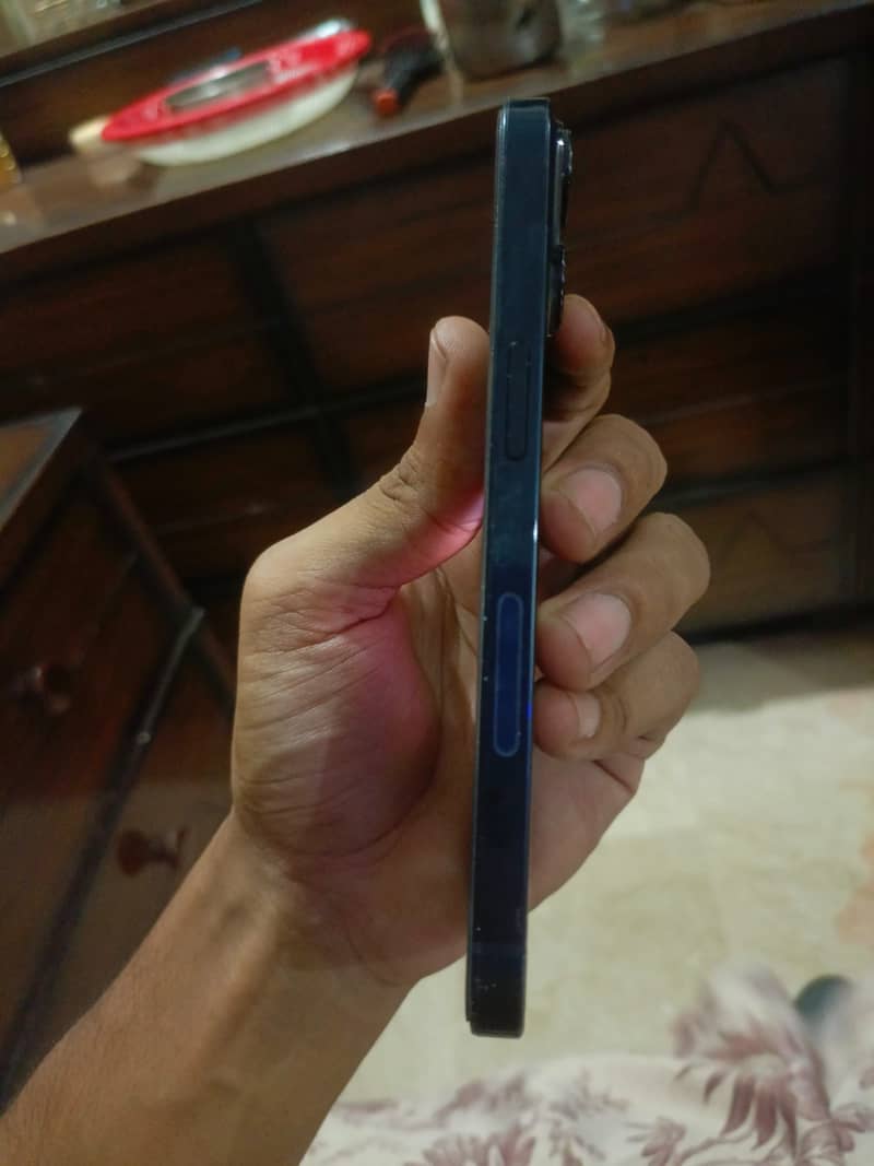 Apple iPhone 14 1