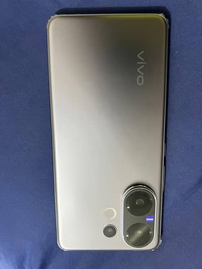 Vivo V60