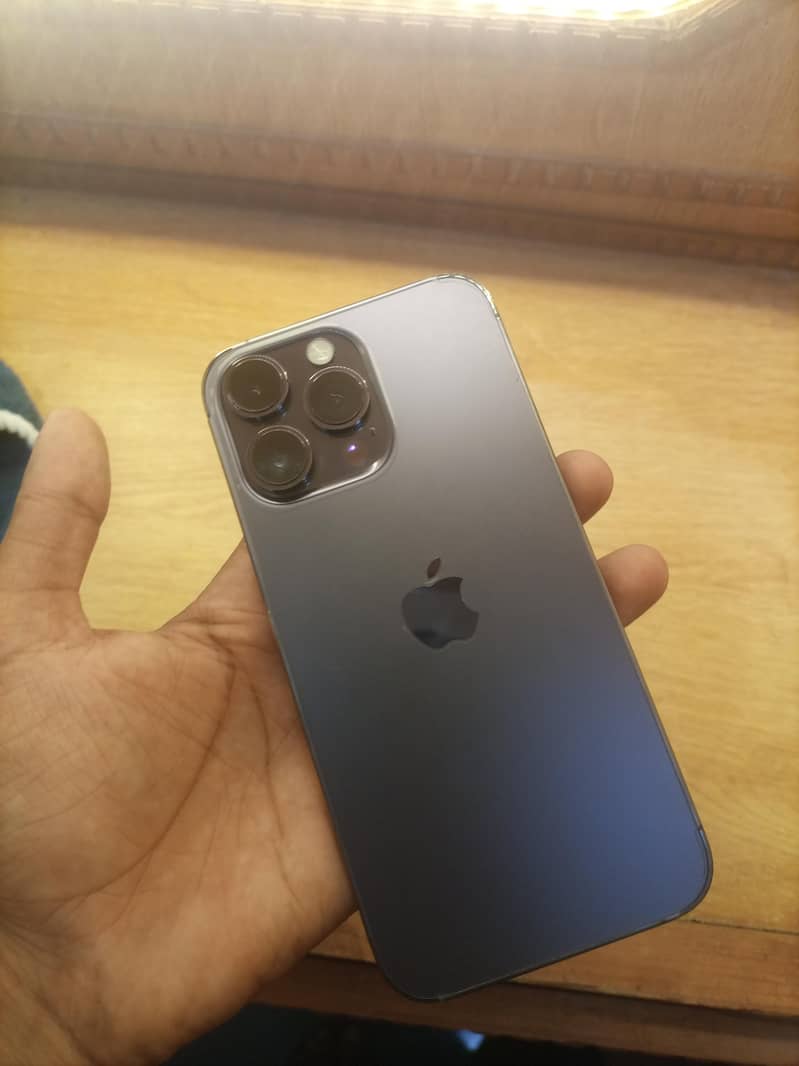 Apple iPhone 14 Pro Max 8