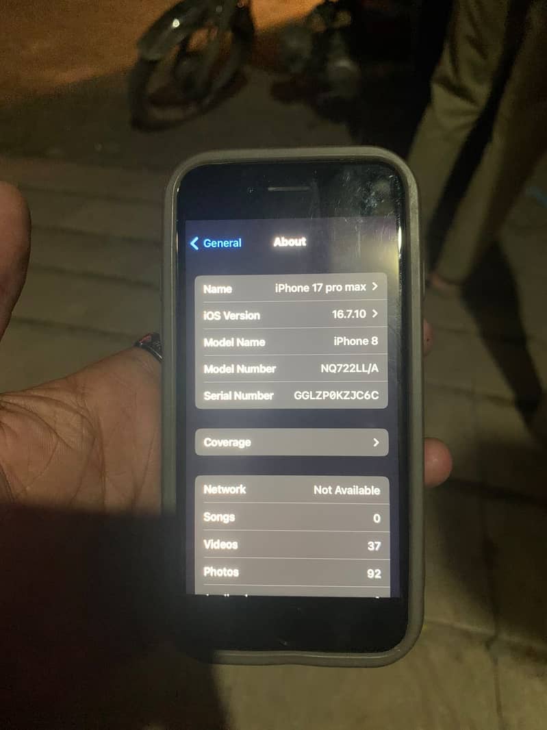 Apple iPhone 8 3