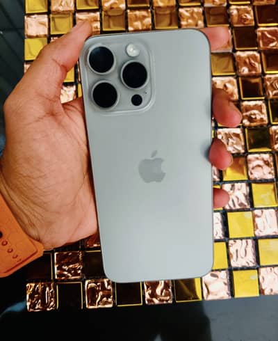 iPhone 15 Pro Max