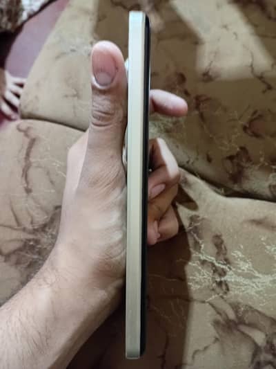 Vivo V40 Lite