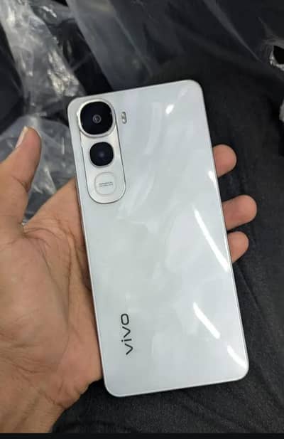 Vivo Y400