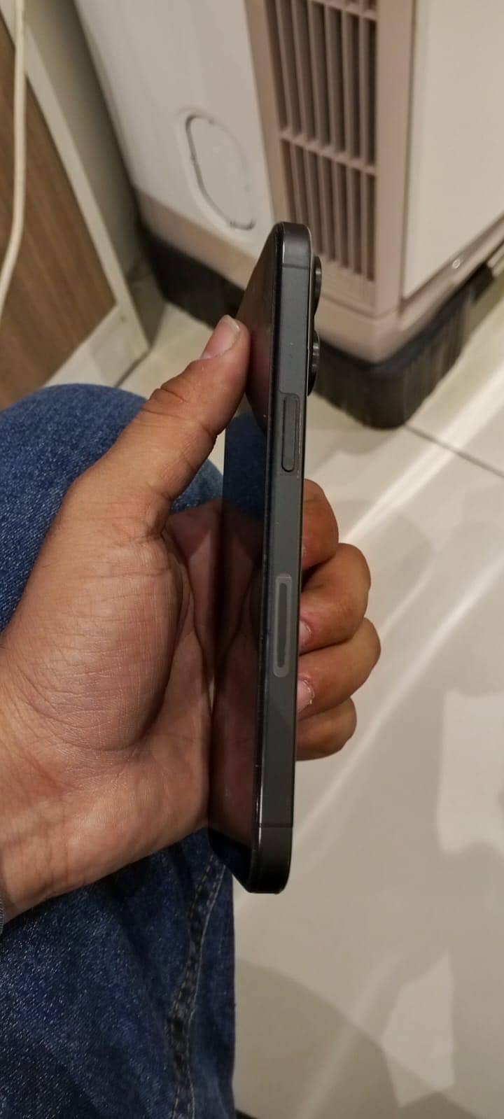 Apple iPhone 15 Pro Max 2