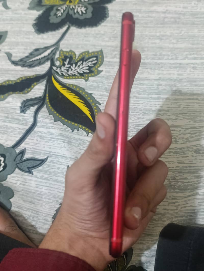 Apple iPhone 8 Plus 2