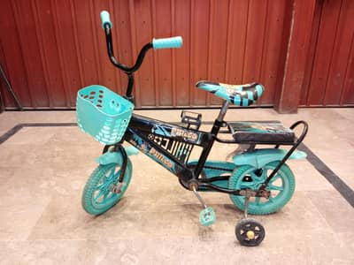 Kids Cycle in Very Good Condition