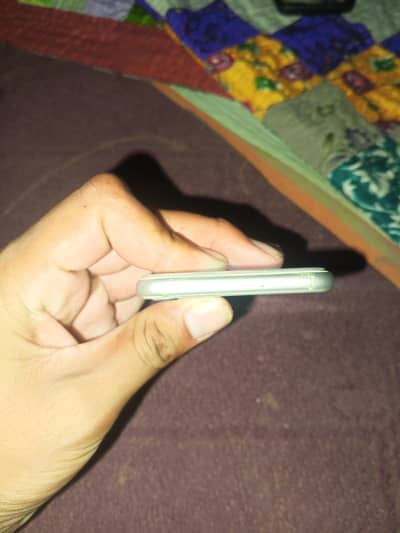 Apple iPhone 8