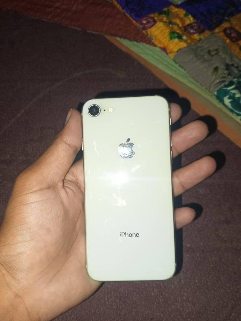 Apple iPhone 8 2