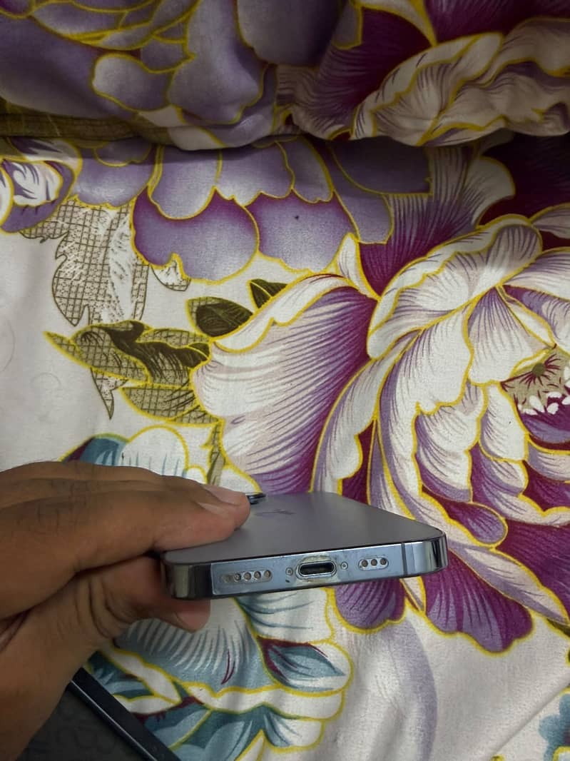 Apple iPhone 13 Pro 3