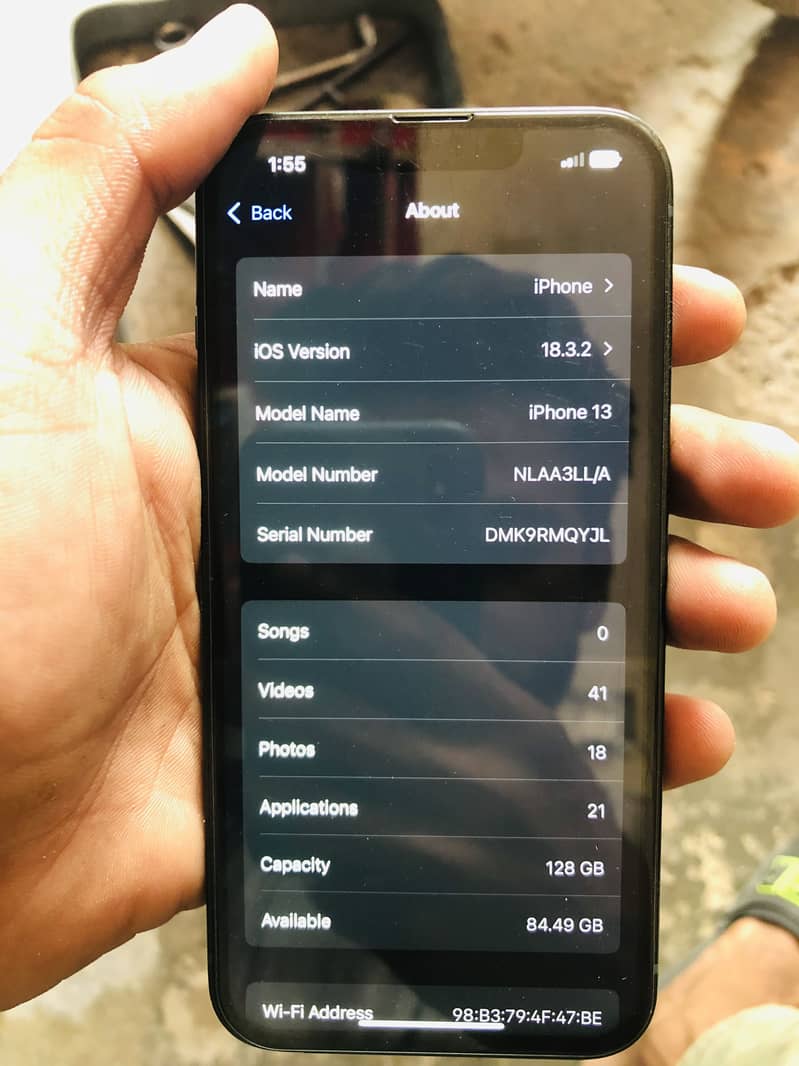 Apple iPhone 13 1