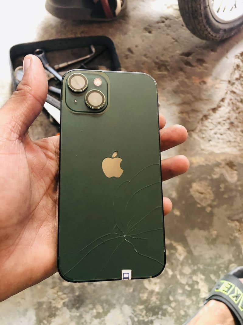 Apple iPhone 13 2