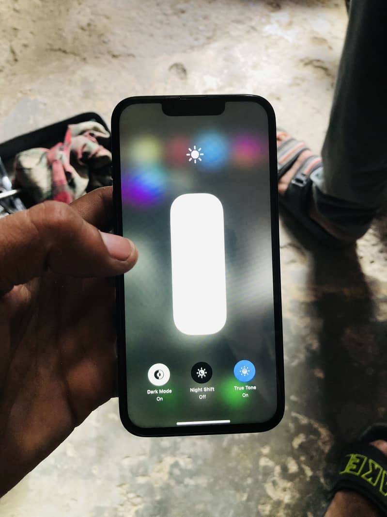 Apple iPhone 13 5