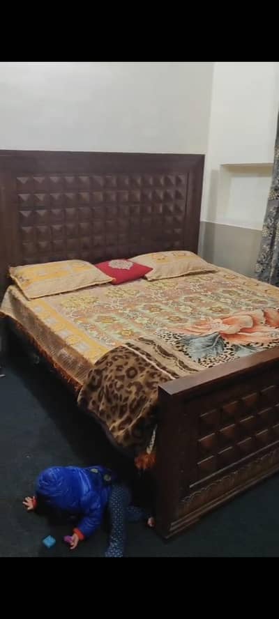 wooden bed set for sale with dressing table