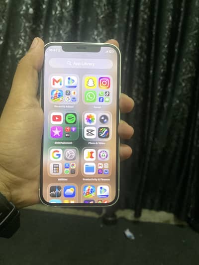 Apple iPhone 12