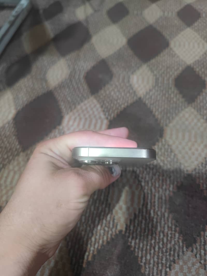 Apple iPhone 14 Pro 3