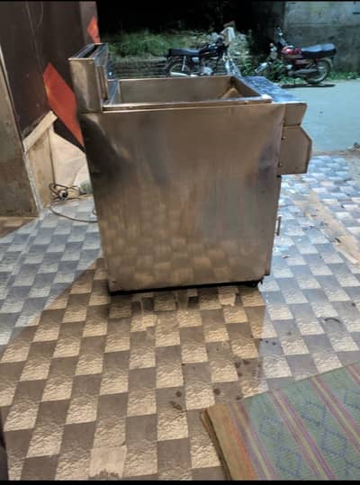 Deep fryer 3 month used 44 liter