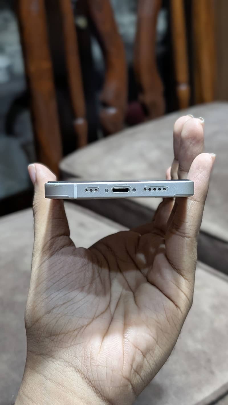 Apple iPhone 12 2