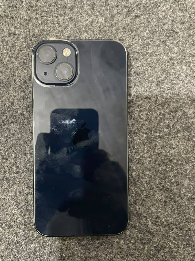 Apple iPhone 13 0
