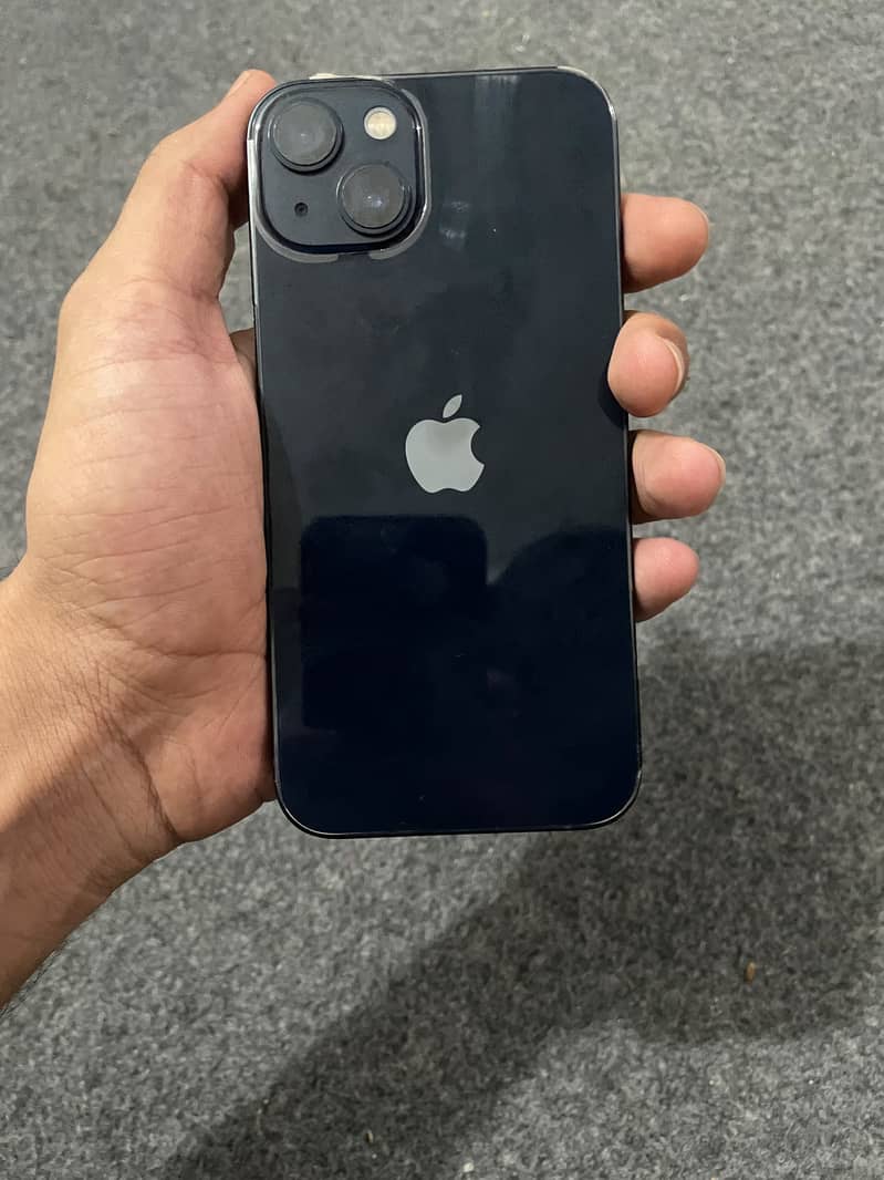 Apple iPhone 13 2