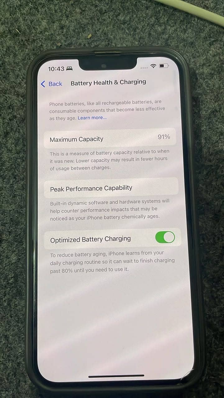 Apple iPhone 13 5