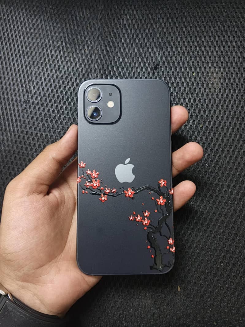 Apple iPhone 12 3