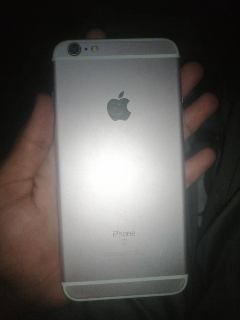 Apple iPhone 6S Plus 2