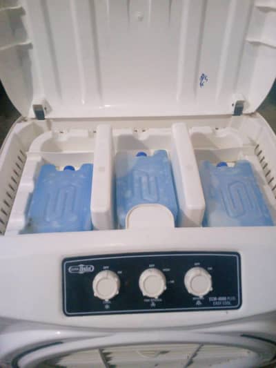 good condition cooler