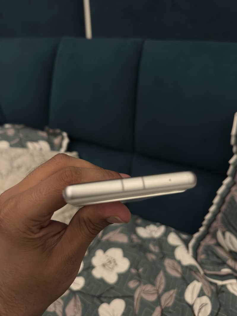Google Pixel 7a 9