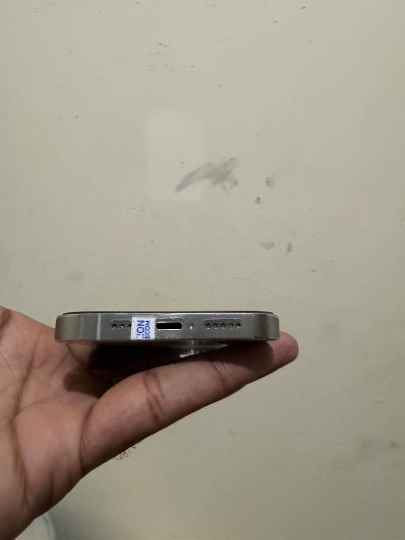 Apple iPhone 14 Pro 0