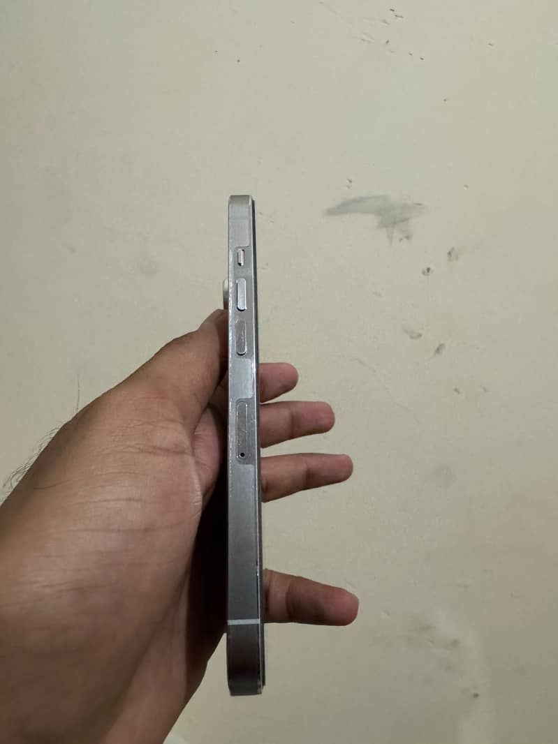 Apple iPhone 14 Pro 3