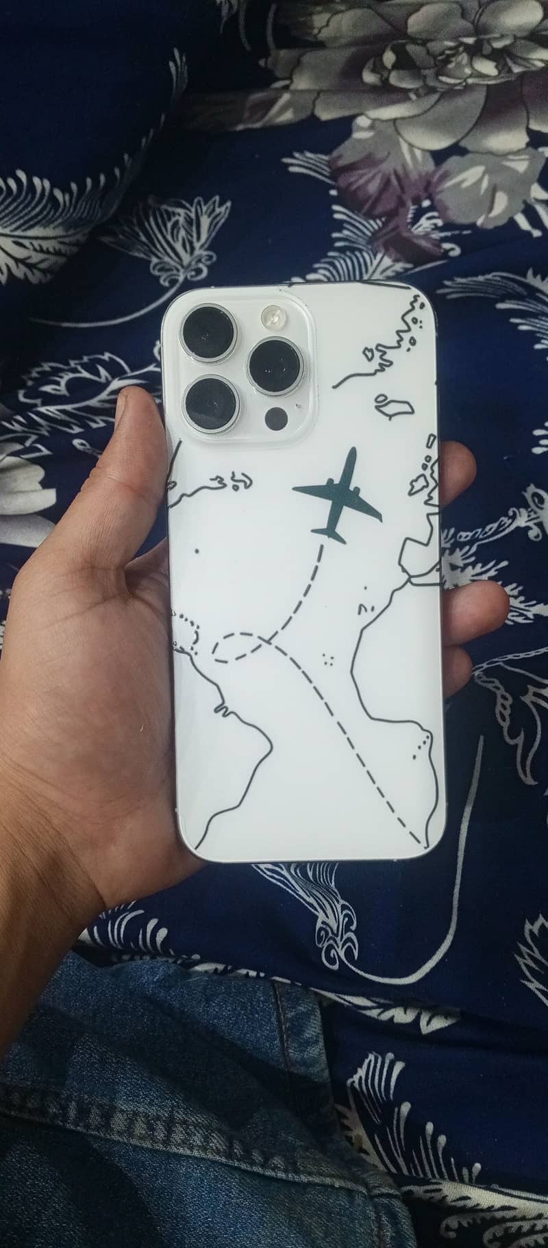 Apple iPhone 16 Pro Max 2