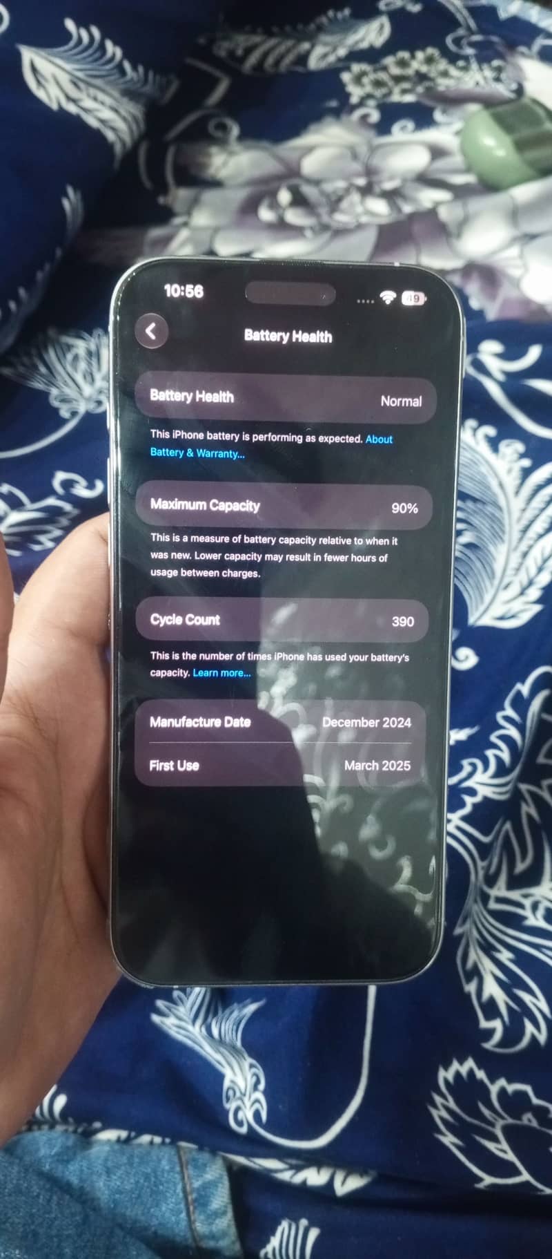 Apple iPhone 16 Pro Max 3