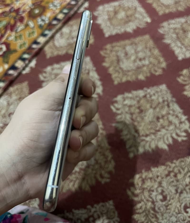 Apple iPhone X 2