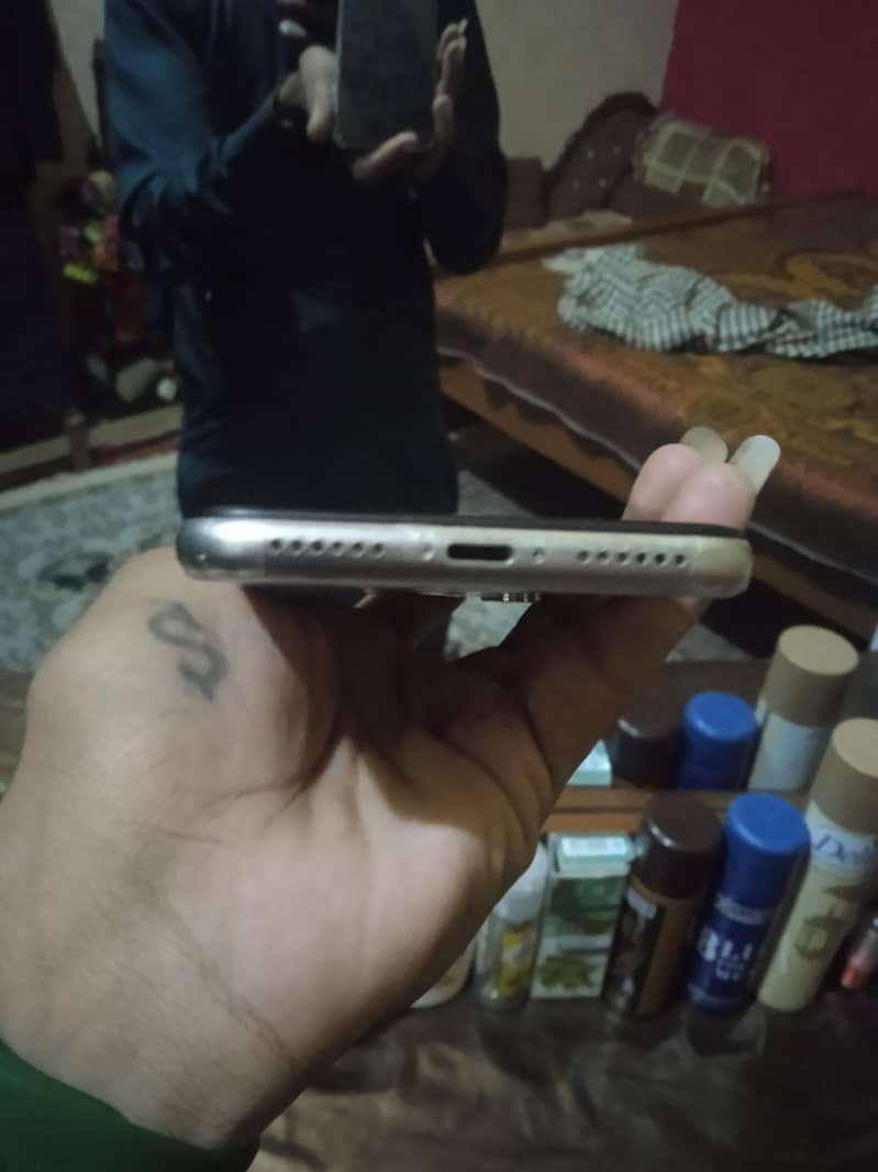 Apple iPhone X 1