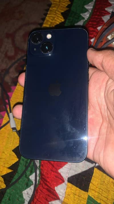 Apple iPhone 13