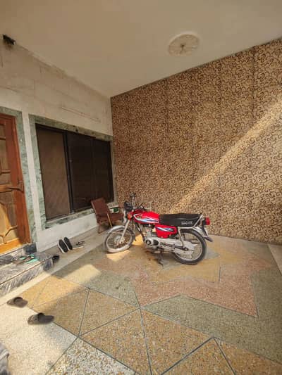 4 Marla Ground Portion available for Rent required short Family all facilities