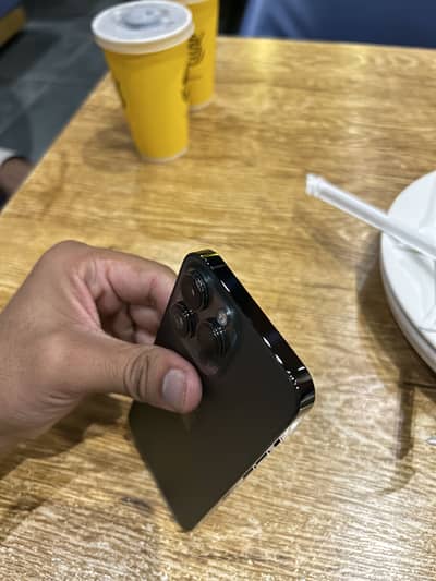 Apple iPhone 13 Pro
