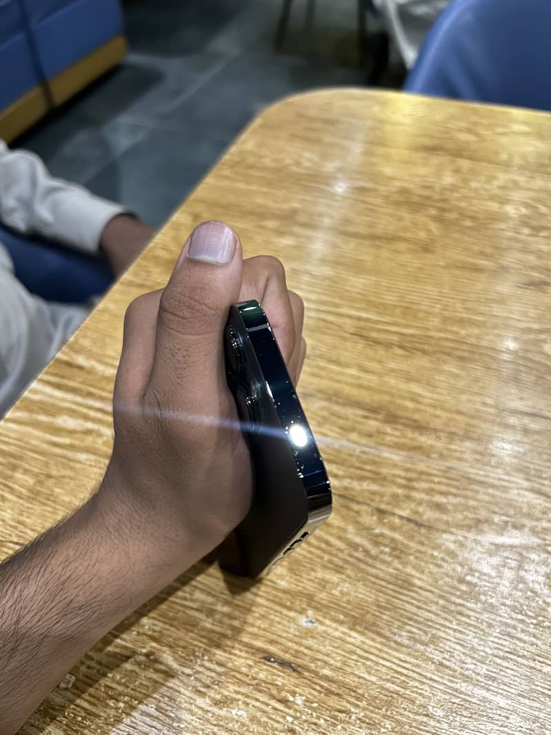 Apple iPhone 13 Pro 5