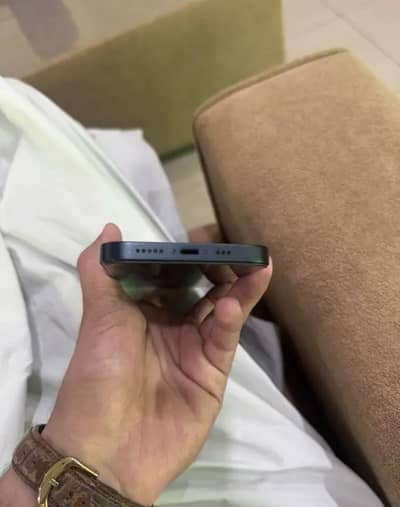 Apple iPhone 14