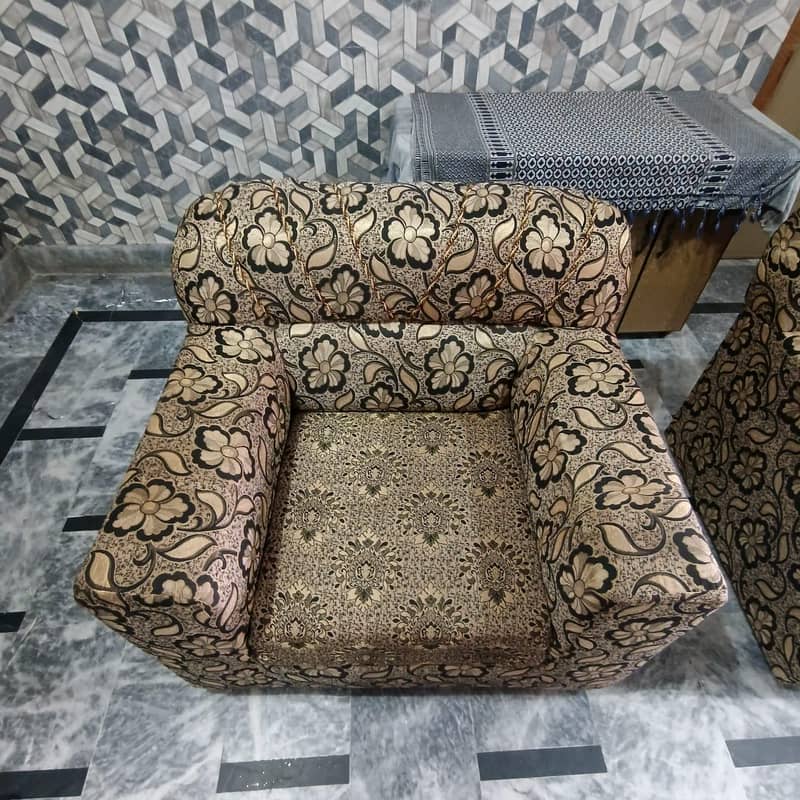 Sofa Set is Available 1