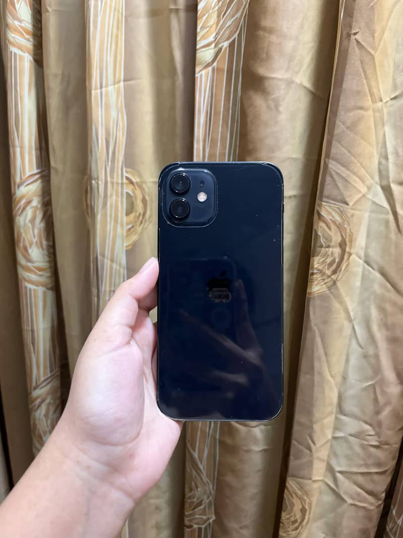 Apple iPhone 12 0